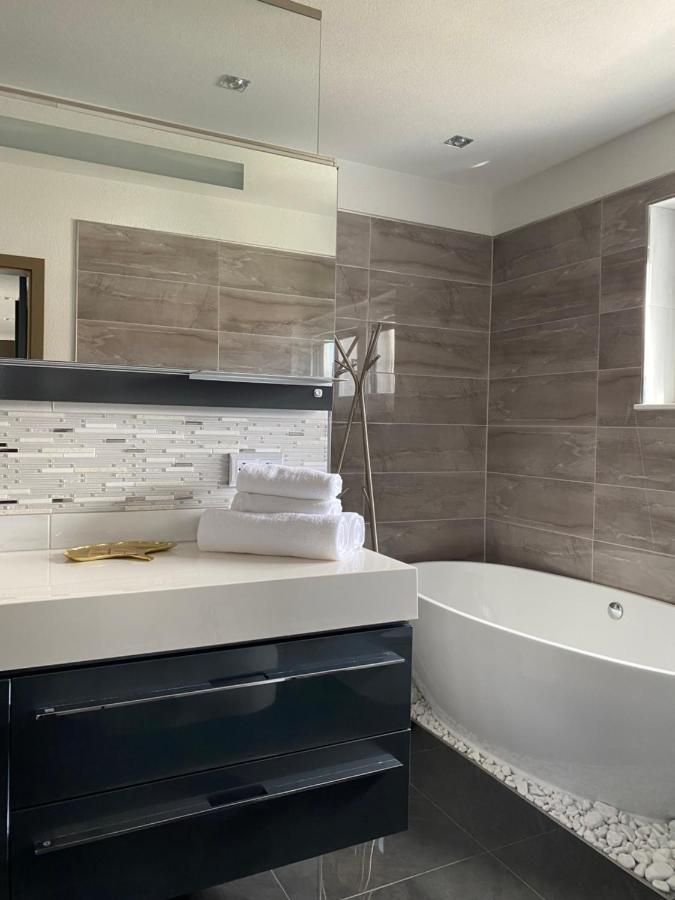 Luxurioeses City Penthouse Friedrichshafen Ngoại thất bức ảnh